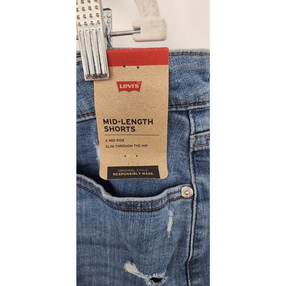 New NWT Levi's Midi Length Medium Wash Shorts Size 16 - Picture 4 of 6